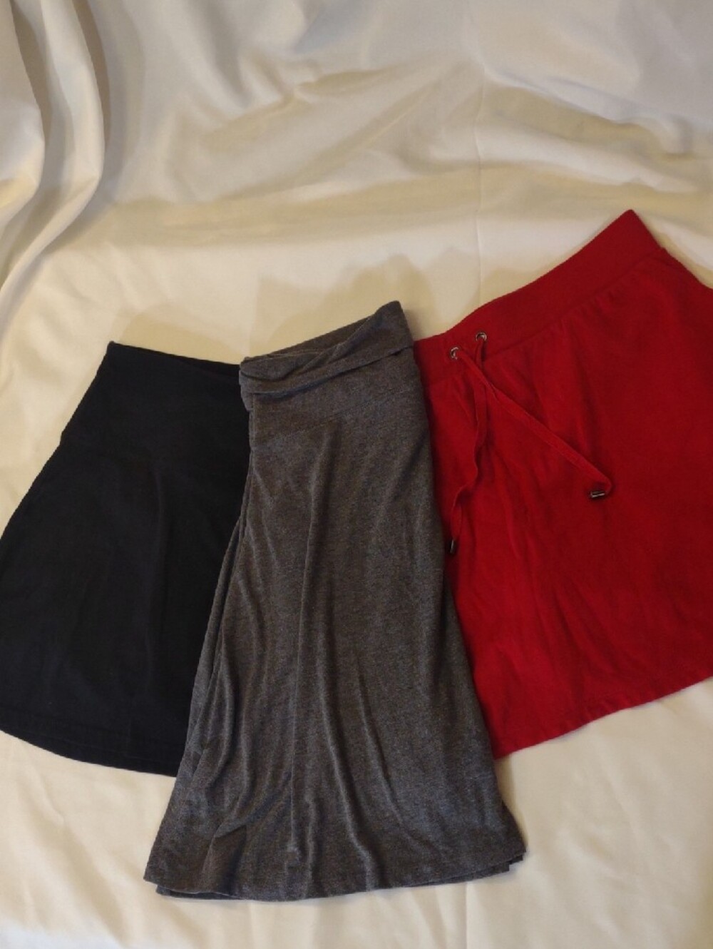Bundle Of 2 Skater Skorts & 1 Skirt - Black, Gray & Red - Size M